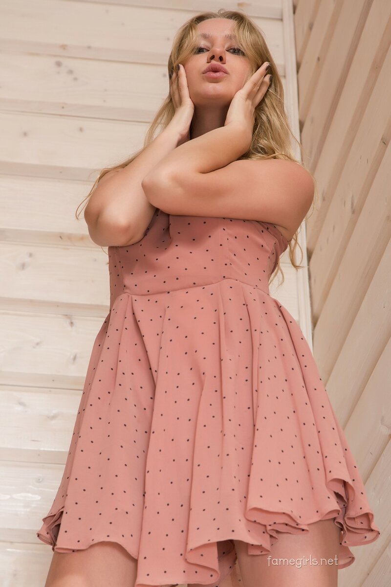 Любовь, 24 года, 1 размер груди